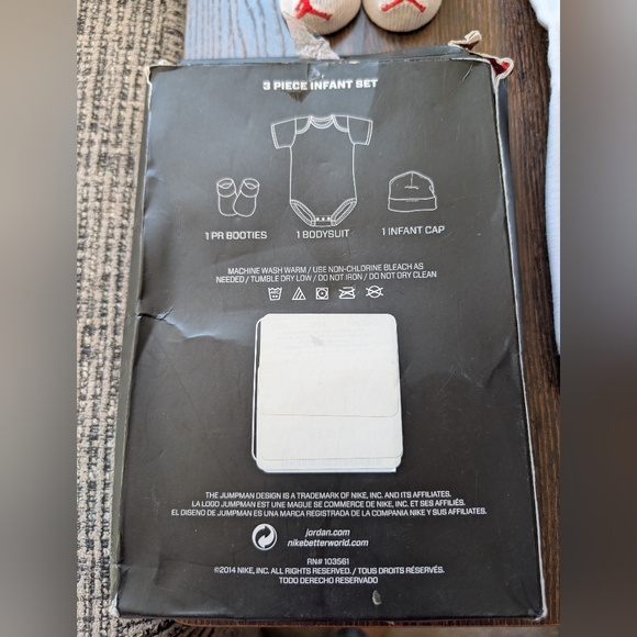 Nike Jordan 3 Piece Baby Hat Onesie Socks Gift Set - Picture 6 of 7